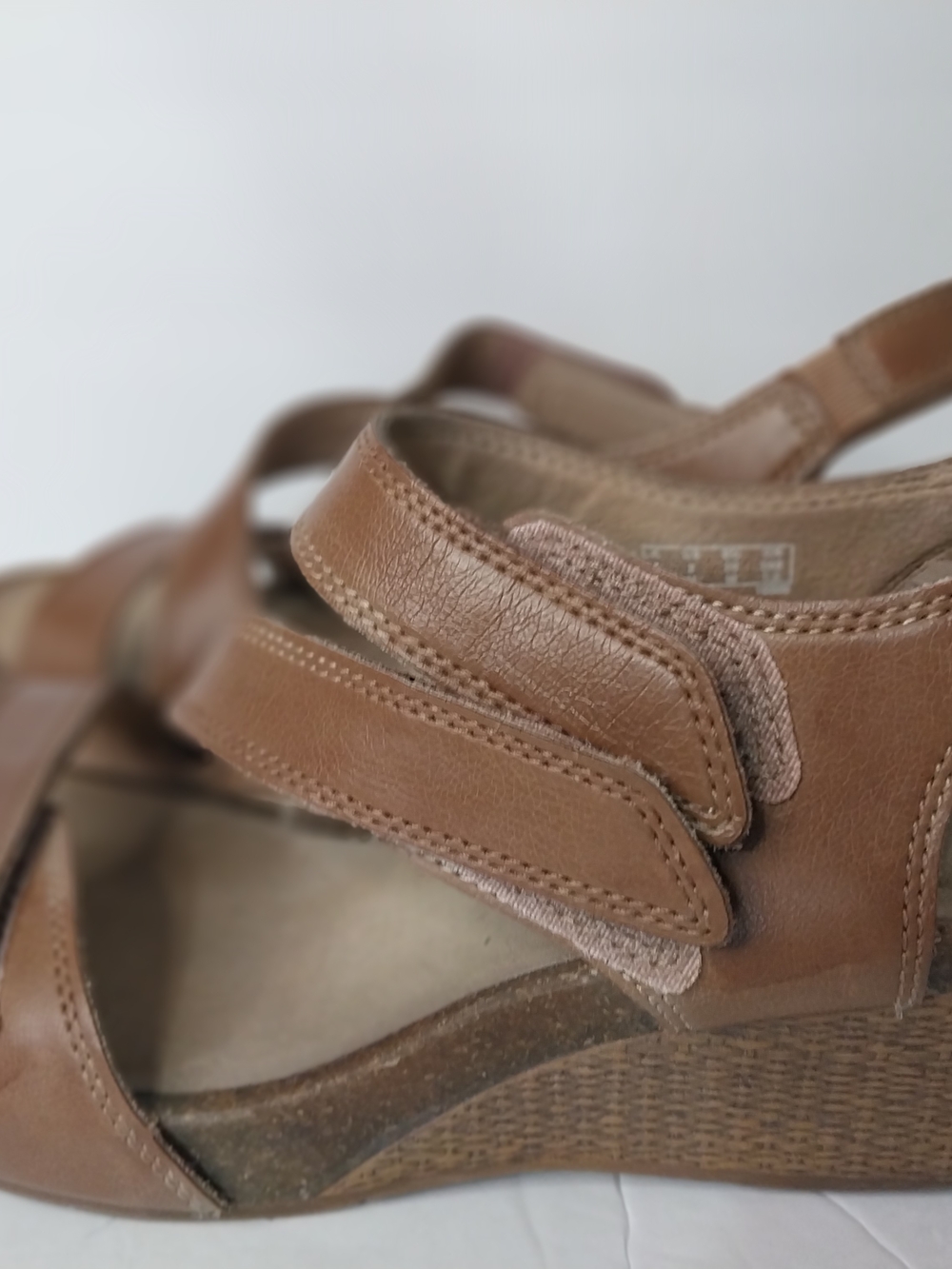 Clarks Women’s Brown Leather Multi-Strap Slingback Sandals - Picture 7 of 8